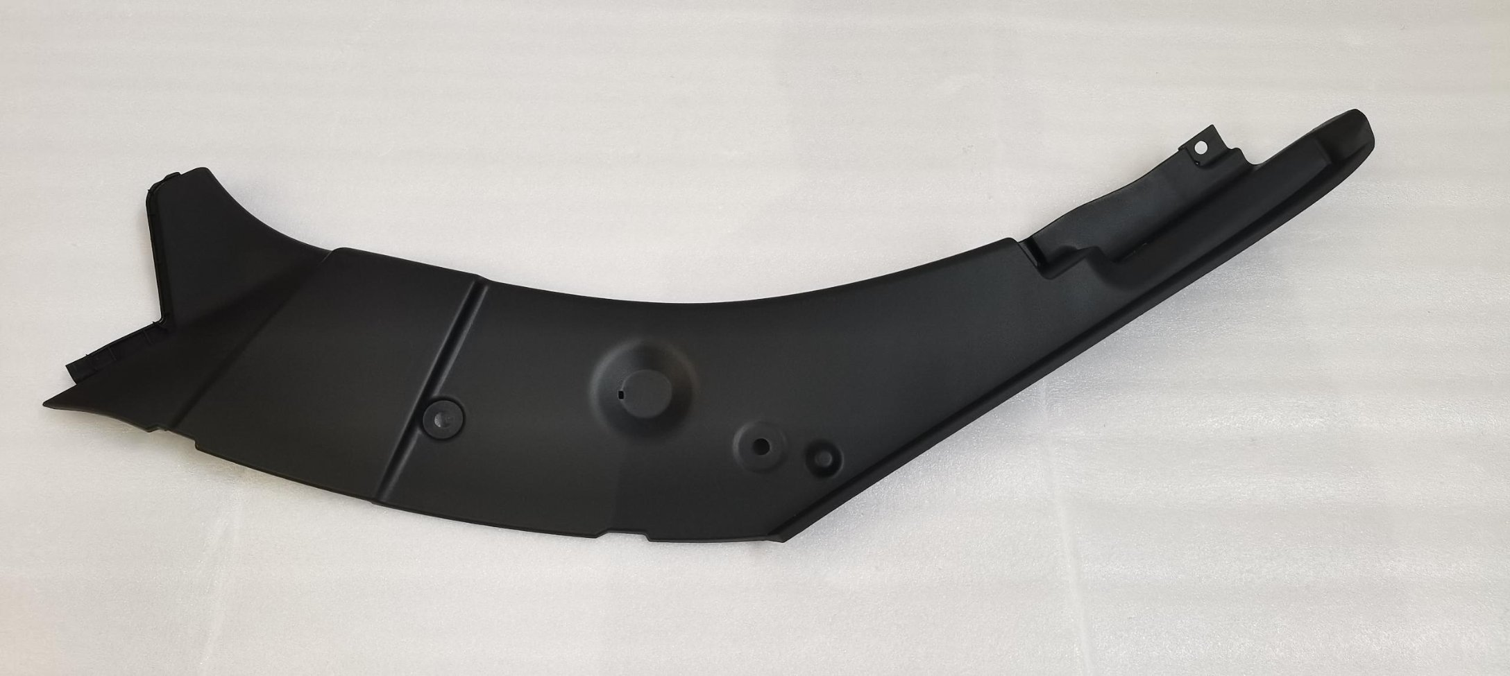 Front compartment left trim panel assembly